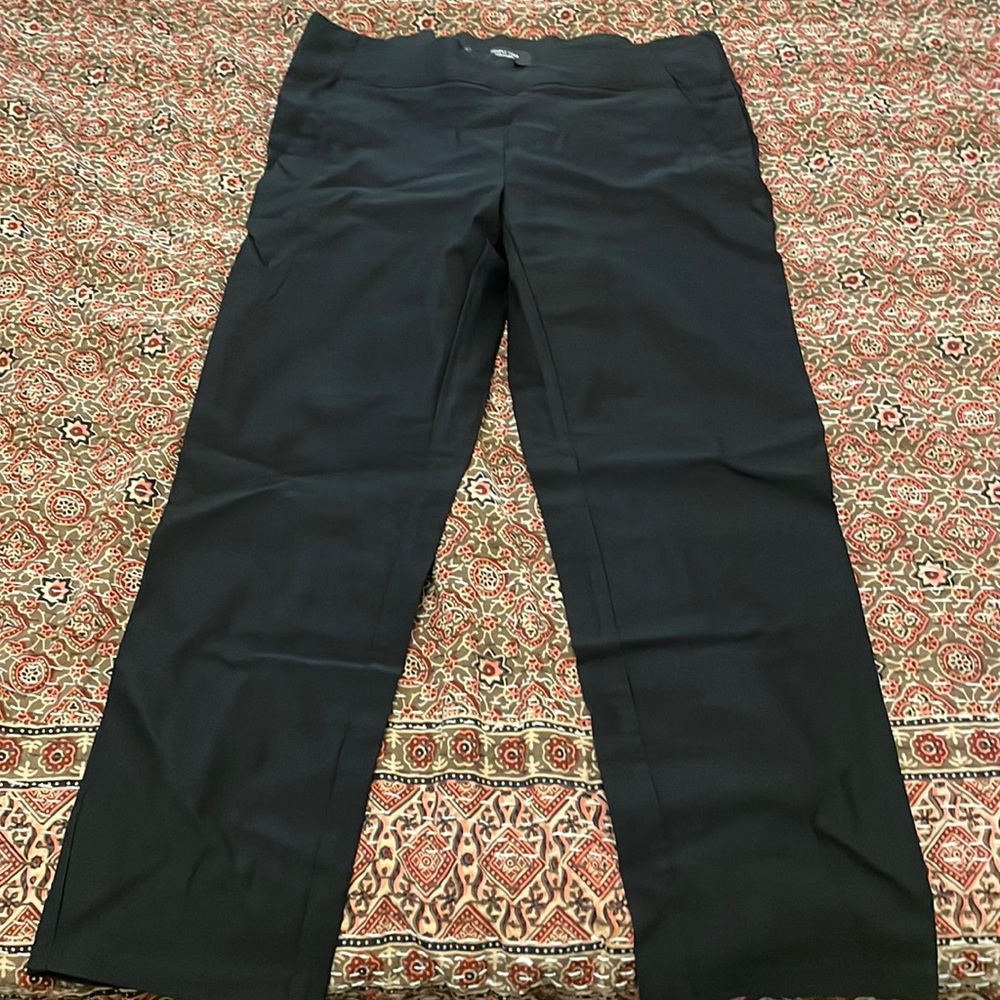 Vera Wang Capri